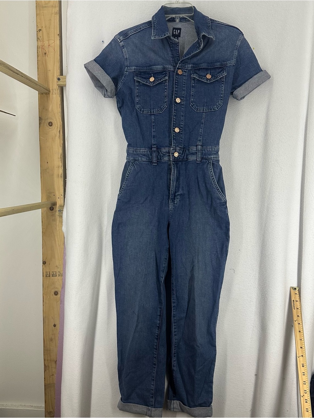 GAP Denim Jumpsuit Women’s 00 Short Sleeve Button Front Belt Loops Blue‎